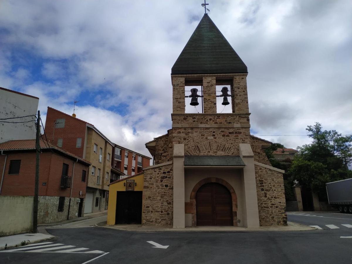 Edificio Valles Del Lupulo Astorga Ngoại thất bức ảnh